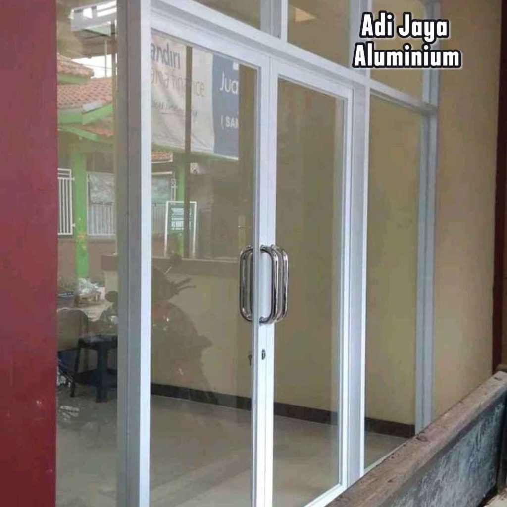 Warung Kopi di Jalan Ir Juanda: Saingan Rival Saat Citimall Datang